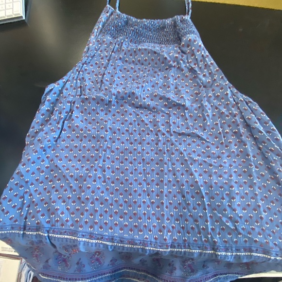 (2) bundle deal of white and blue cami top - Picture 1 of 6